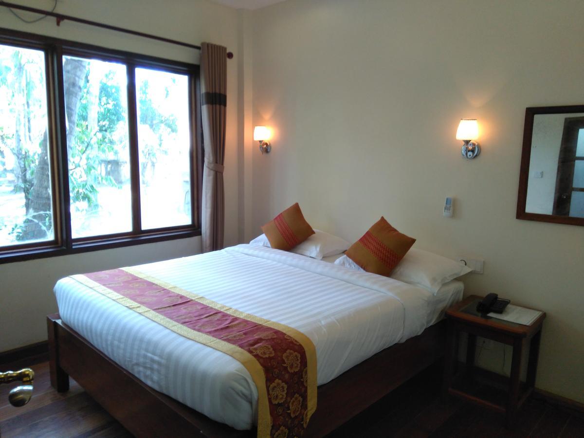 Kyaw Myanmar Hotel Gyeiktaw ภายนอก รูปภาพ